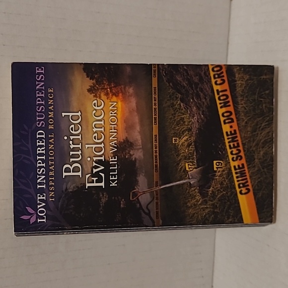 10 Large Print Love Inspired Suspense Inspirational Romance Paperback Books - Picture 12 of 16